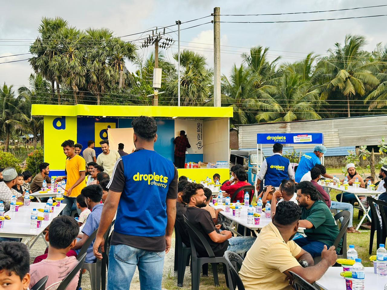 Droplets of Mercy volunteers serving food in Sri Lanka